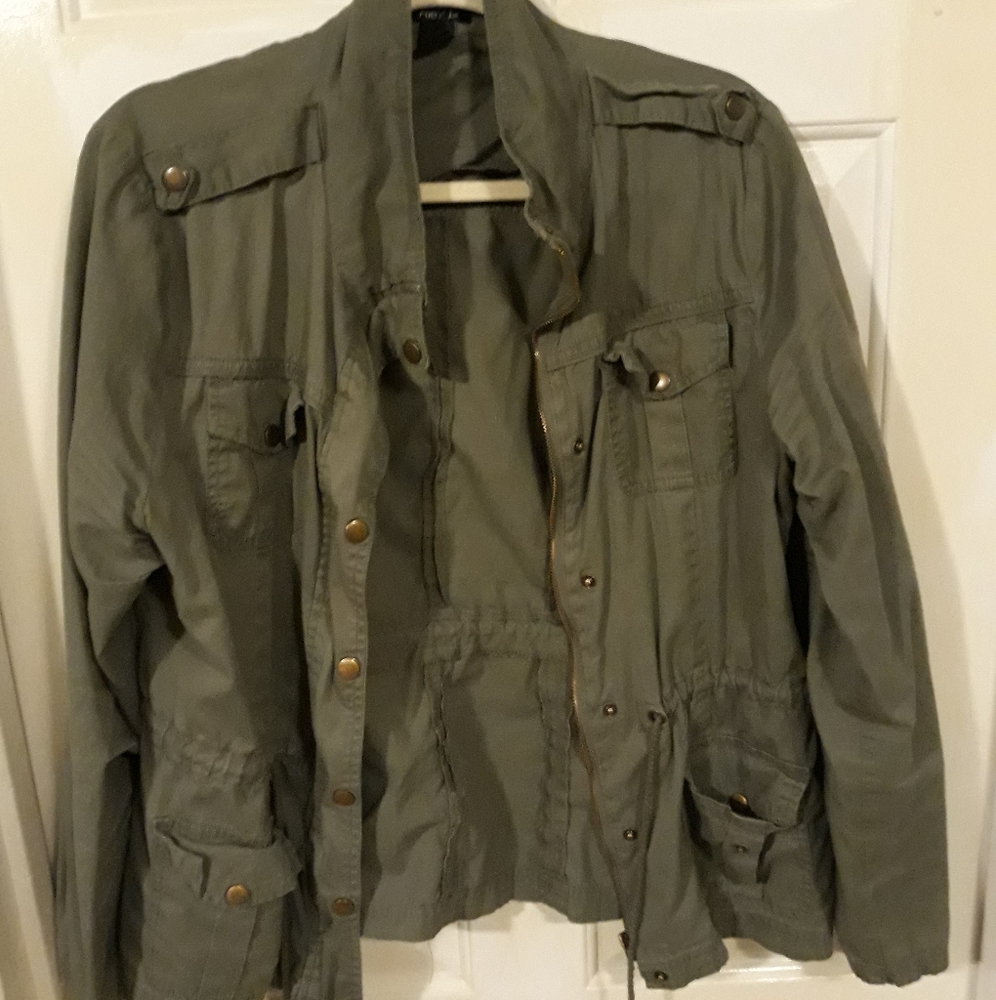 Rue 21 Army green jacket